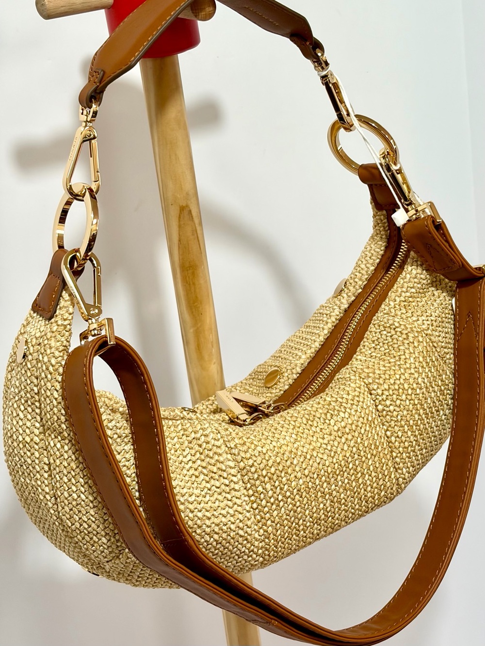 Hammitt Erica Small Raffia Croissant 🥐 Shoulder Bag In Cocoa Raffia/Gold NWT!! - Picture 5 of 16